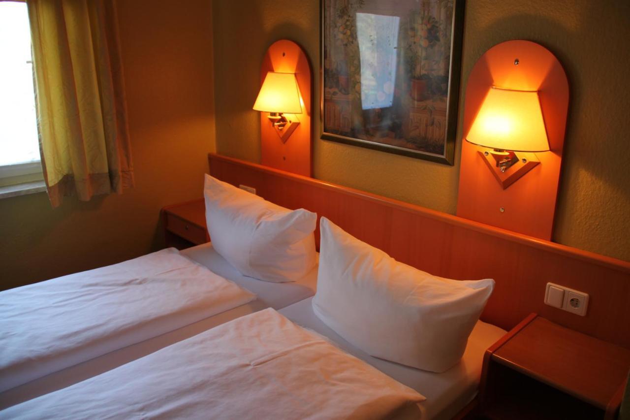 Buskes Hotel Steinfoerde Wietze ภายนอก รูปภาพ